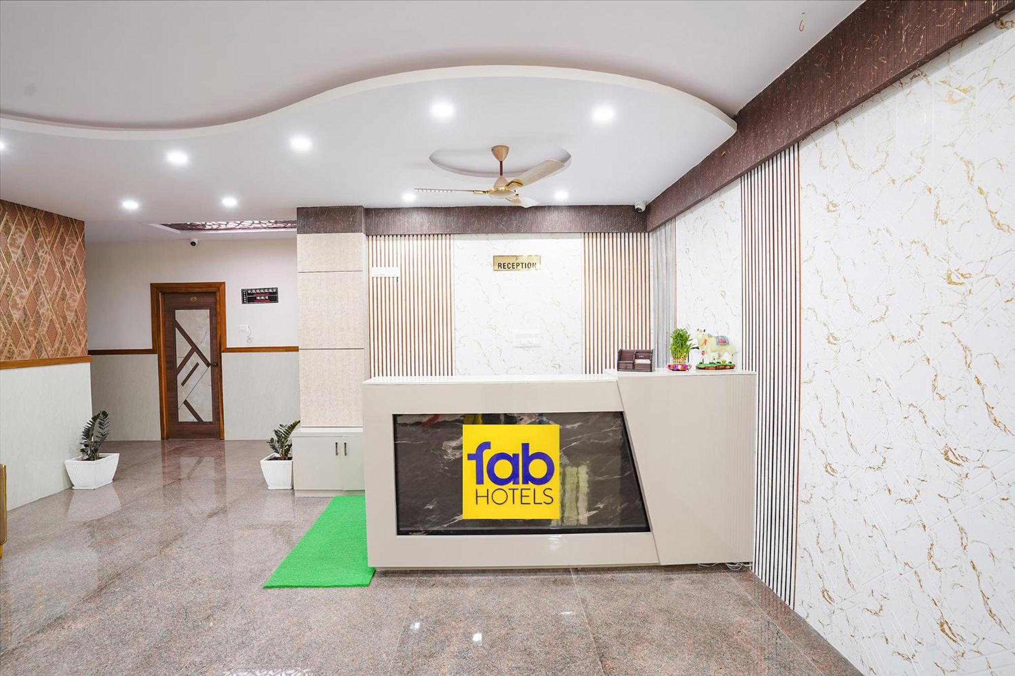 Fabhotel Platinum Palace - Nr Magadi Main Road Bangalore Exteriör bild