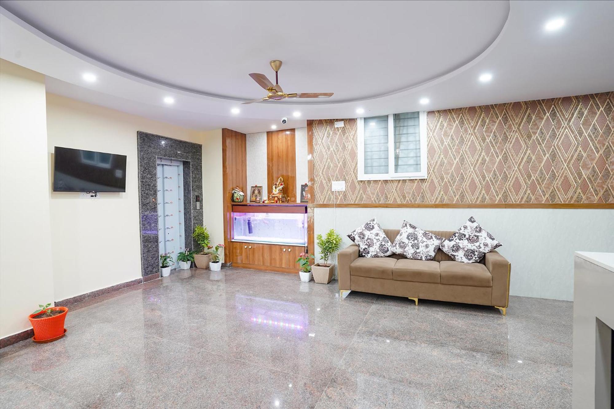 Fabhotel Platinum Palace - Nr Magadi Main Road Bangalore Exteriör bild